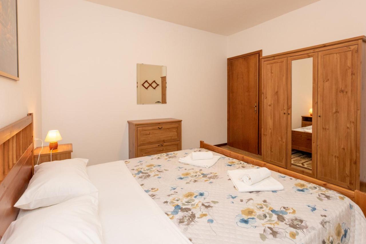 Casa Sofie E Charlotte Lägenhet Varenna Exteriör bild